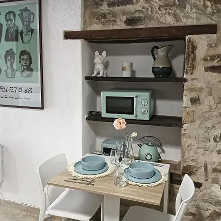 Cami - Monolocale A Apartamento Spoleto